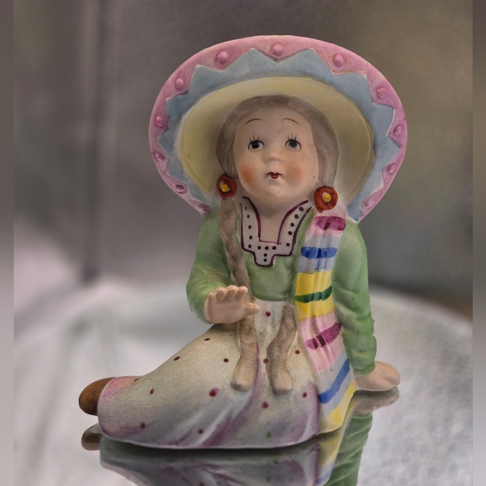 Vintage UCAGCO Sombrero Girl Figurine Head Vase Occupied Japan